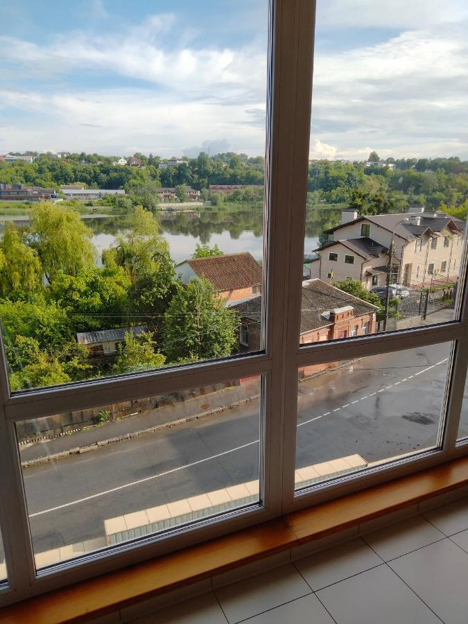 Квартира в центре с видом на Южный Буг Винница Экстерьер фото